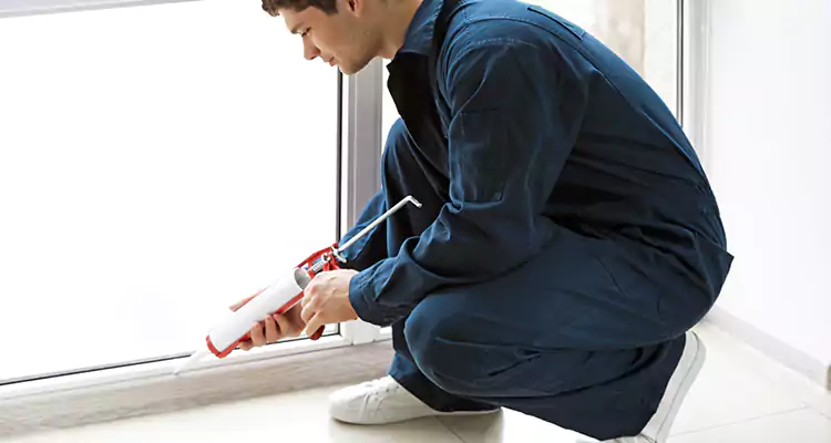 Window Glass Caulk Repair in Safety Harbor, FL