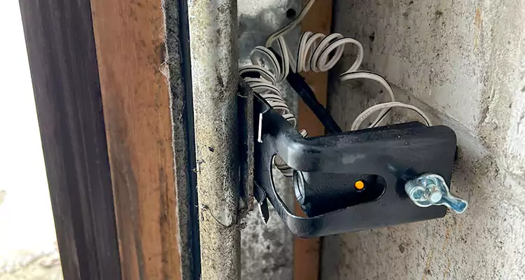 Fix Broken Garage Door Sensor in Safety Harbor, FL