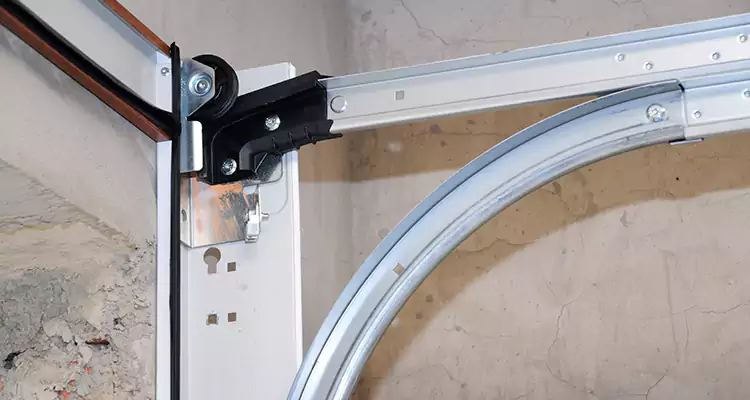 Maintain Liftmaster Garage Door Off Track in Safety Harbor, FL
