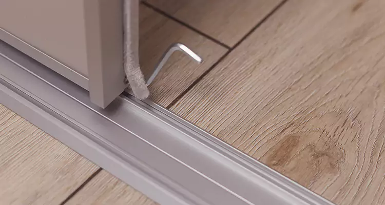 Squeaky Sliding Door Repair in Safety Harbor, FL