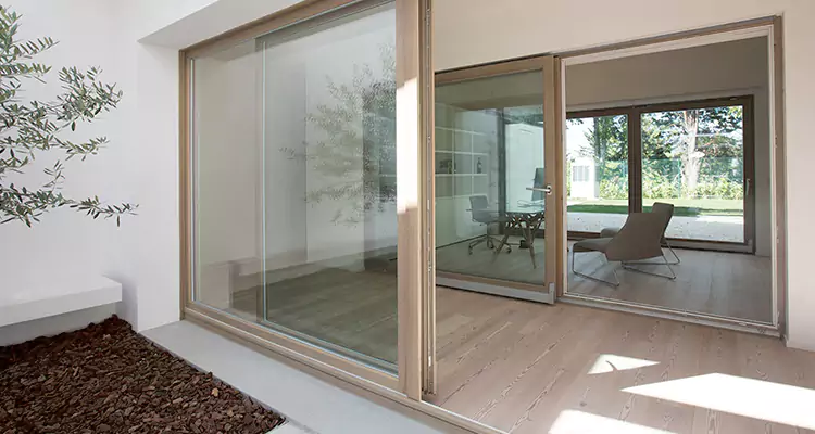 Sliding Screen Door Bottom Track Replacement in Safety Harbor, FL